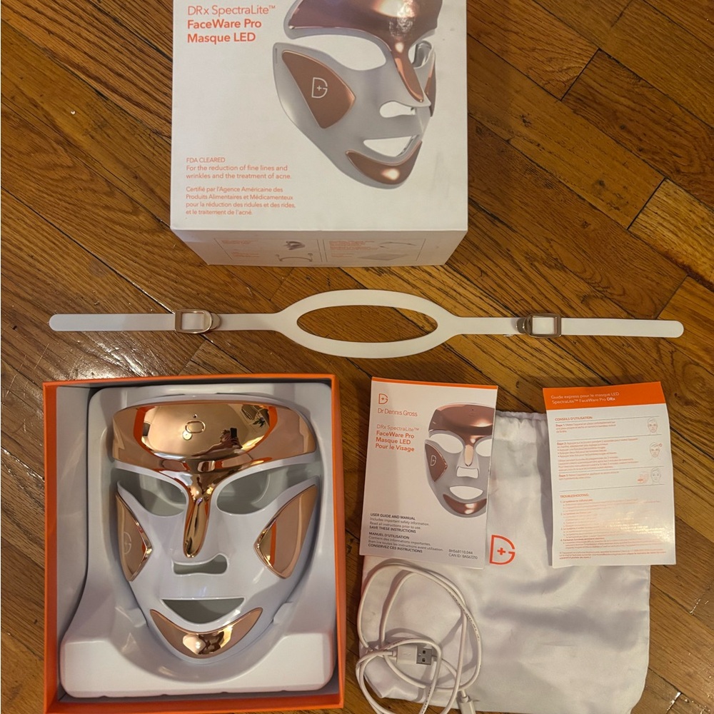Dr. Dennis Gross SpectraLite FaceWare Pro LED Mask